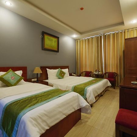 Ngan Ha Hotel Long Bien Hanoi Exterior foto