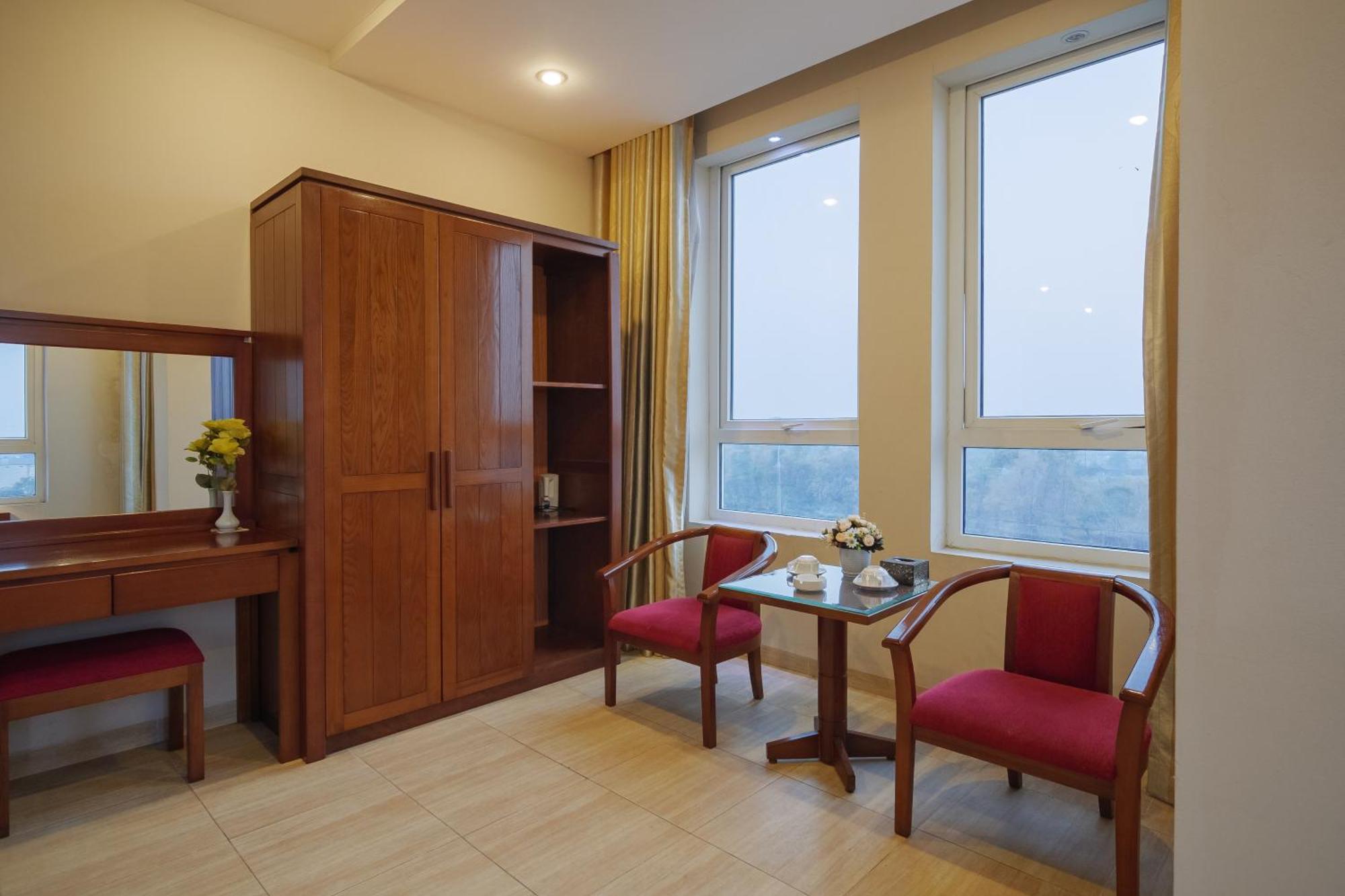 Ngan Ha Hotel Long Bien Hanoi Exterior foto